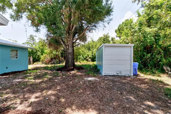 Vero Beach, FL 32962,705 10th AVE SW