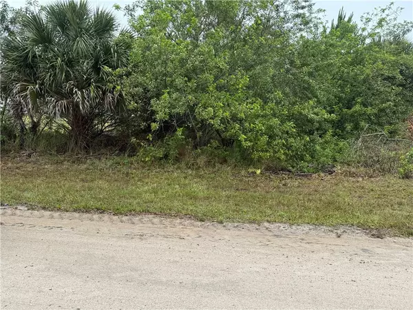 Vero Beach, FL 32967,7945 98th CT
