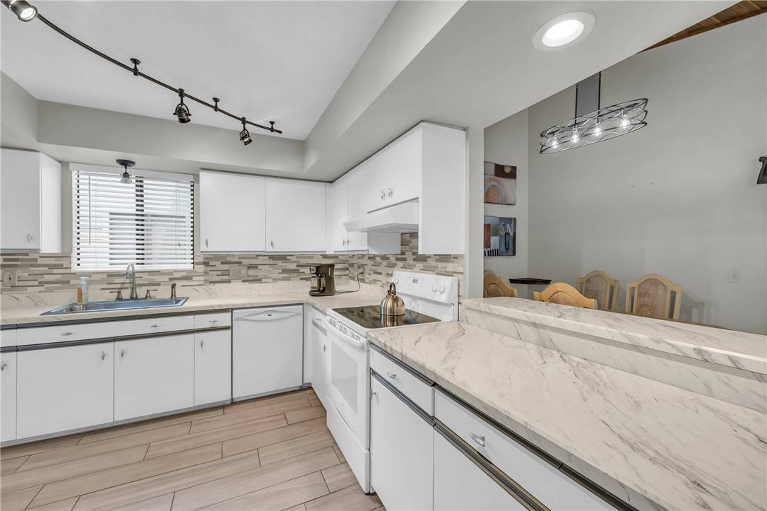 Vero Beach, FL 32966,2125 Pine Creek BLVD #204