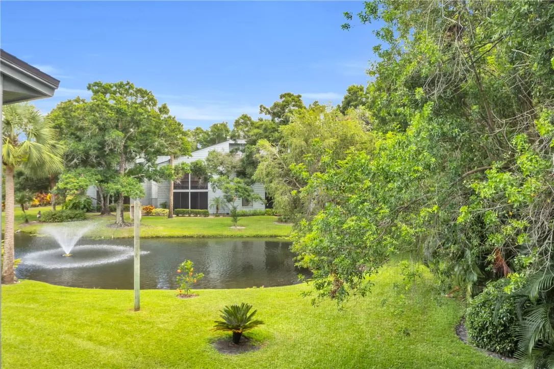 Vero Beach, FL 32966,2125 Pine Creek BLVD #204
