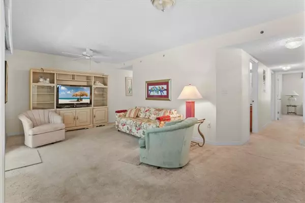 Vero Beach, FL 32966,1925 Westminster CIR #1