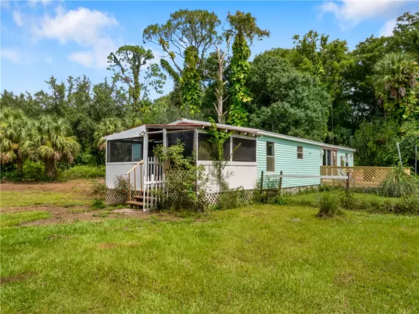 Okeechobee, FL 34972,35735 NE 10th DR