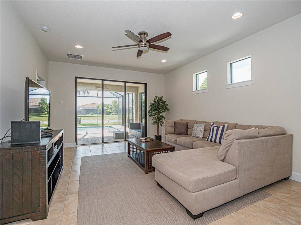 Vero Beach, FL 32967,5163 Longhorn DR