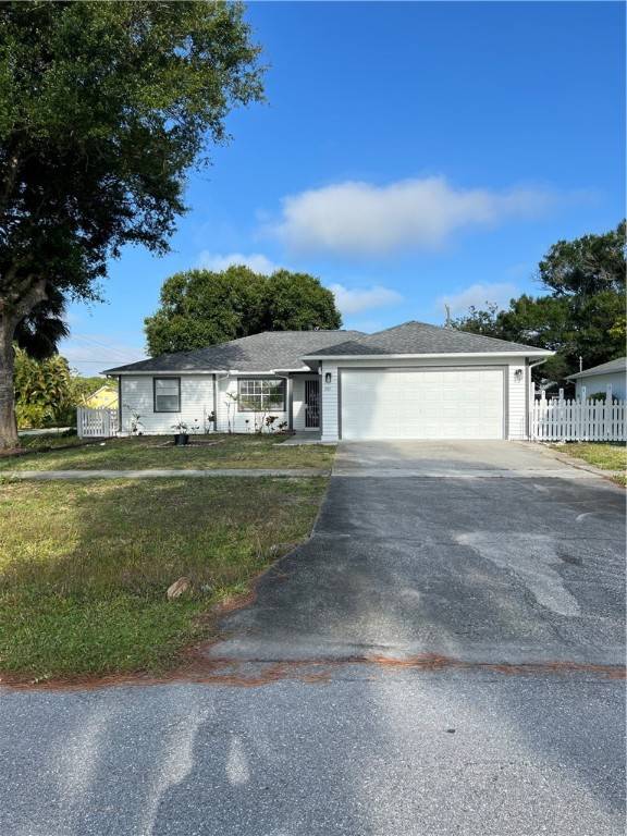 205 21st AVE, Vero Beach, FL 32962