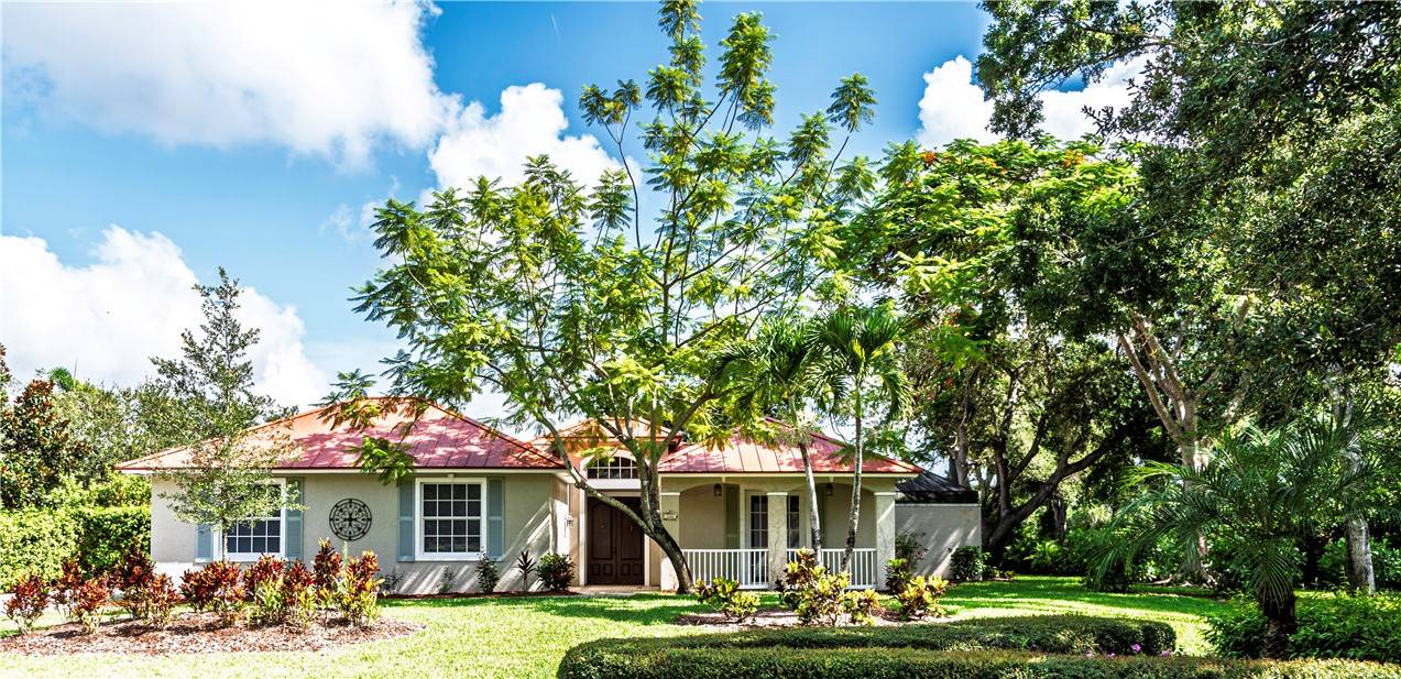 5160 Rosewood LN, Vero Beach, FL 32966