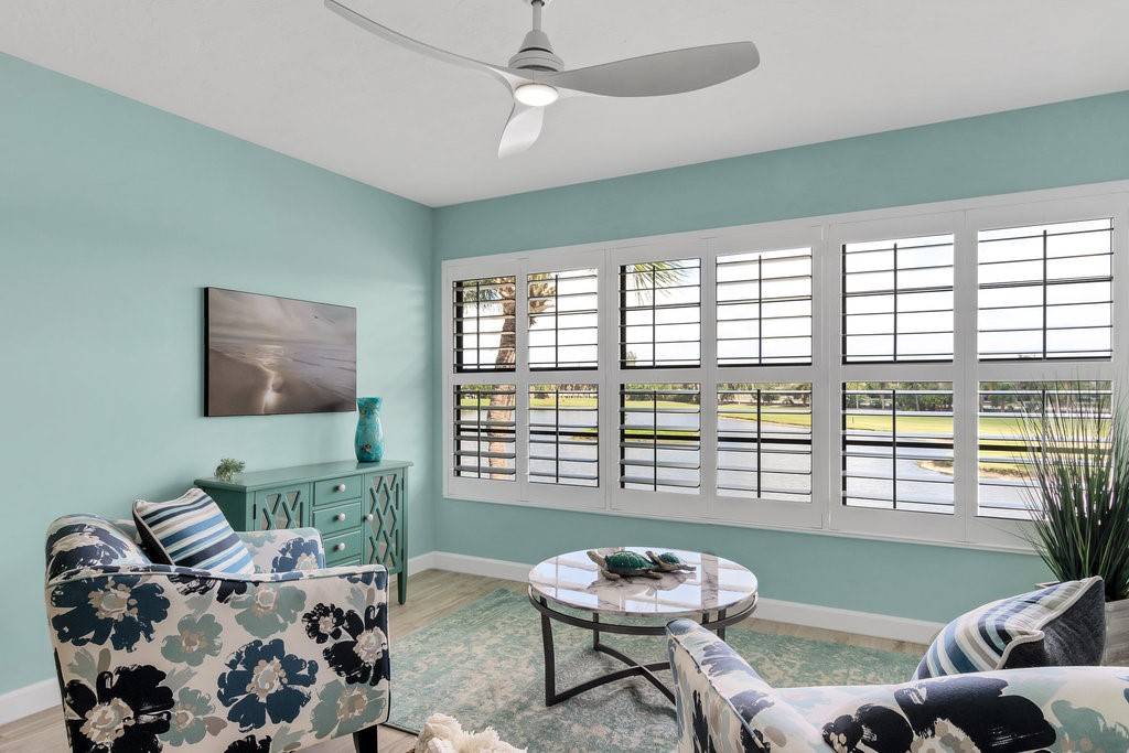 Vero Beach, FL 32966,33 Plantation DR #205