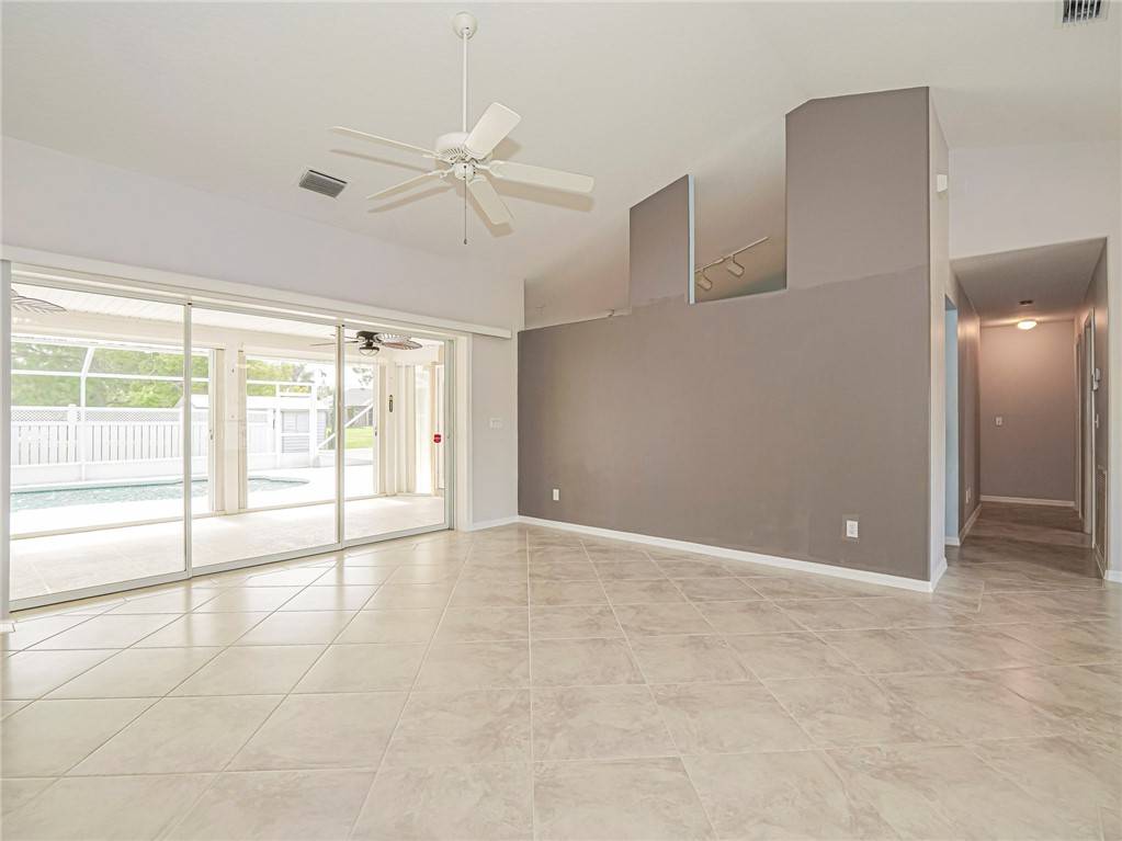 Sebastian, FL 32958,105 Day DR