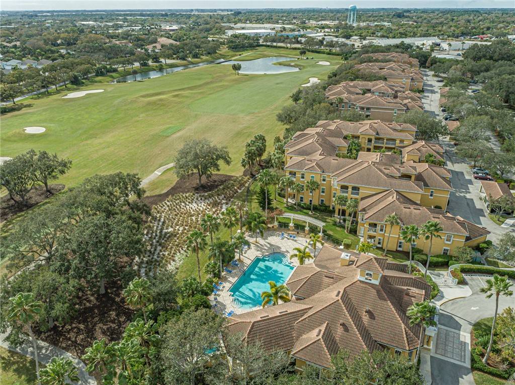 5095 Fairways CIR #I203, Vero Beach, FL 32967