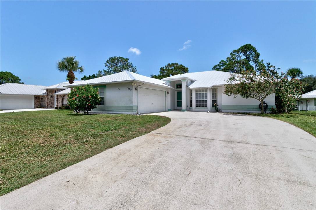 1085 Guava ST, Sebastian, FL 32958