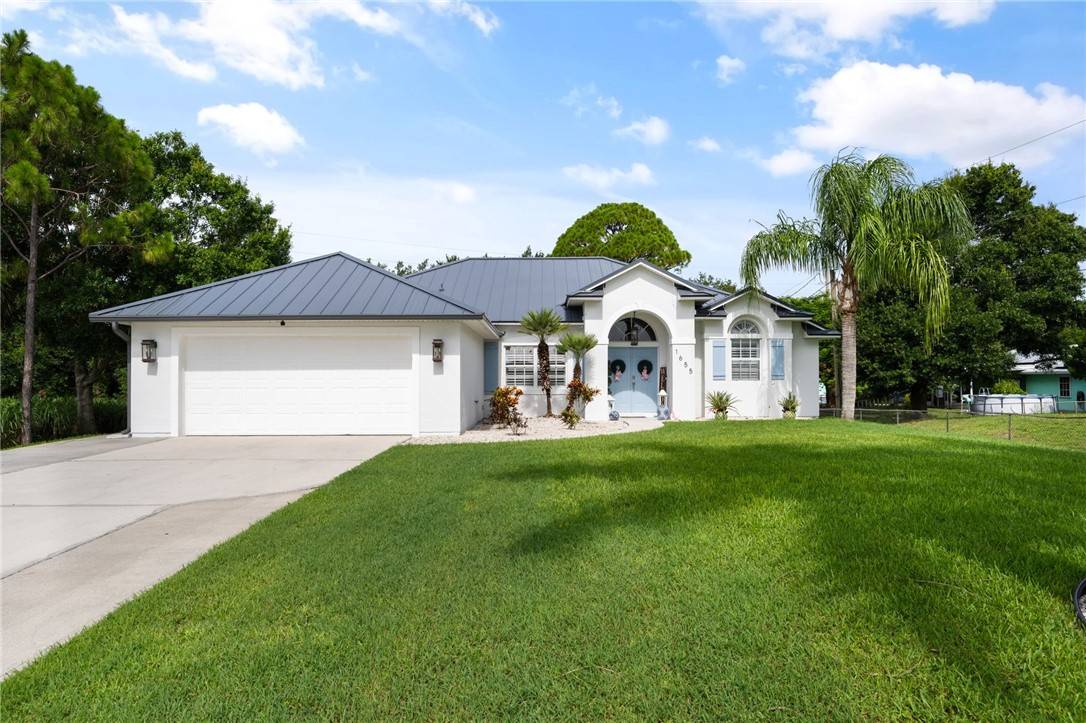 Vero Beach, FL 32962,1655 4th AVE SW