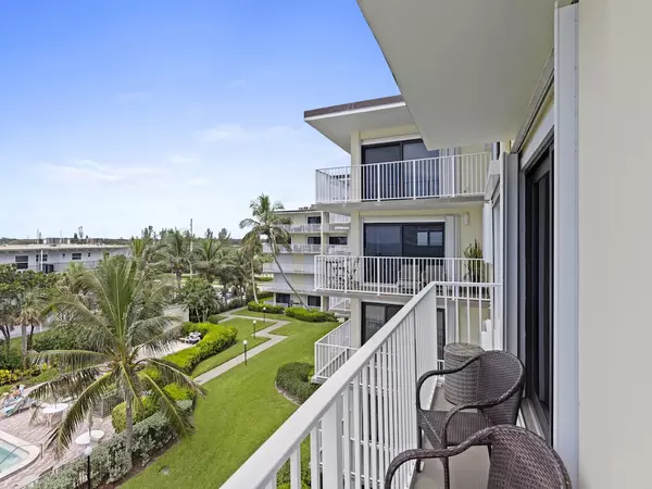 Vero Beach, FL 32963,4450 Highway A1A HWY #406