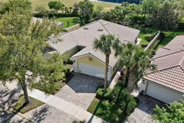 4959 Corsica SQ, Vero Beach, FL 32967