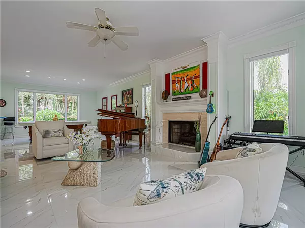 Vero Beach, FL 32963,920 River TRL
