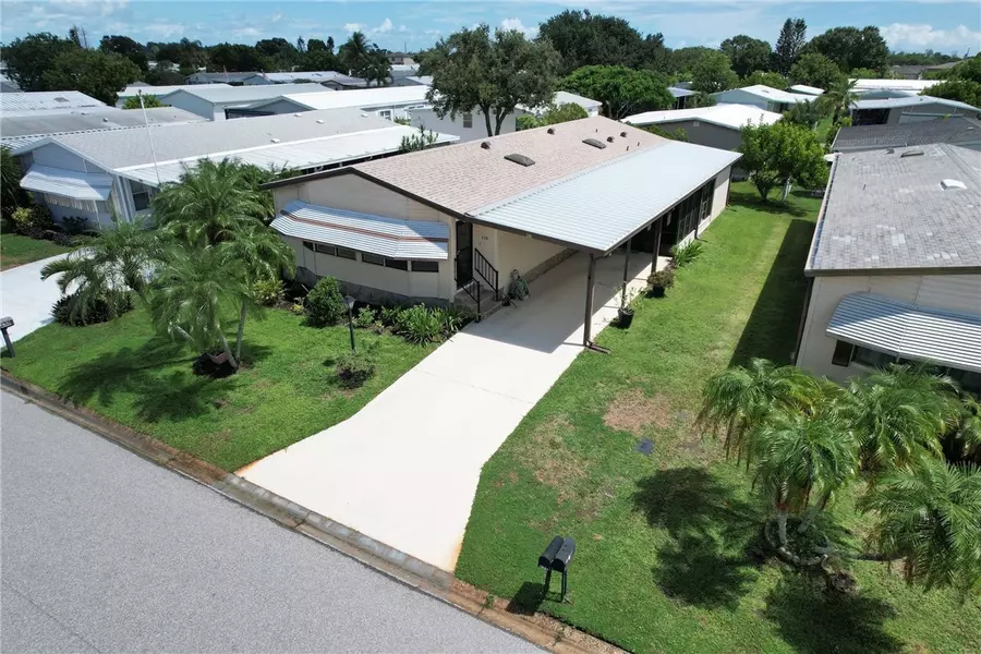 630 Periwinkle CIR, Barefoot Bay, FL 32976