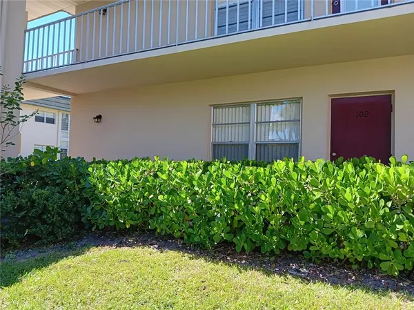 18 Vista Gardens TRL #102, Vero Beach, FL 32962