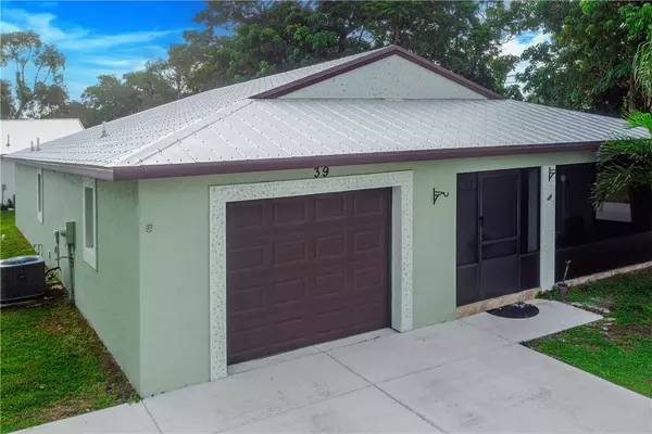 39 SE Flamenco WAY, Port St Lucie, FL 34952