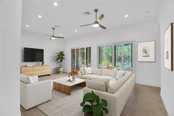 Vero Beach, FL 32967,1033 River Wind CIR