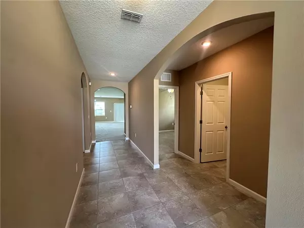 Vero Beach, FL 32968,2709 Granville MNR SW