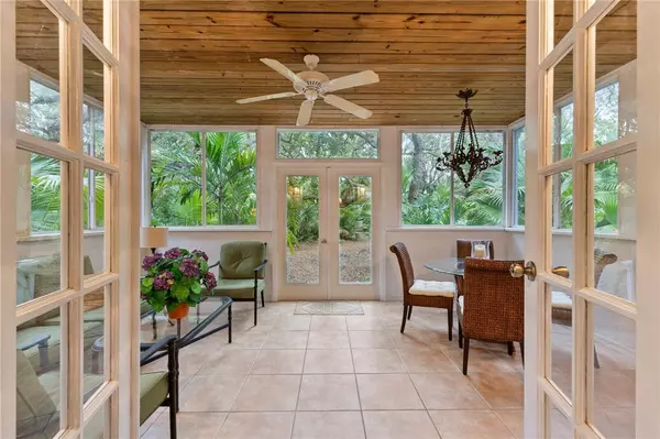 Vero Beach, FL 32963,1195 Winding Oaks CIR E #303