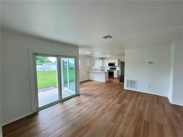 Vero Beach, FL 32962,965 Highland DR SW