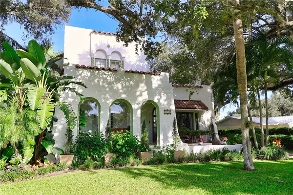 Vero Beach, FL 32960,850 Royal Palm PL