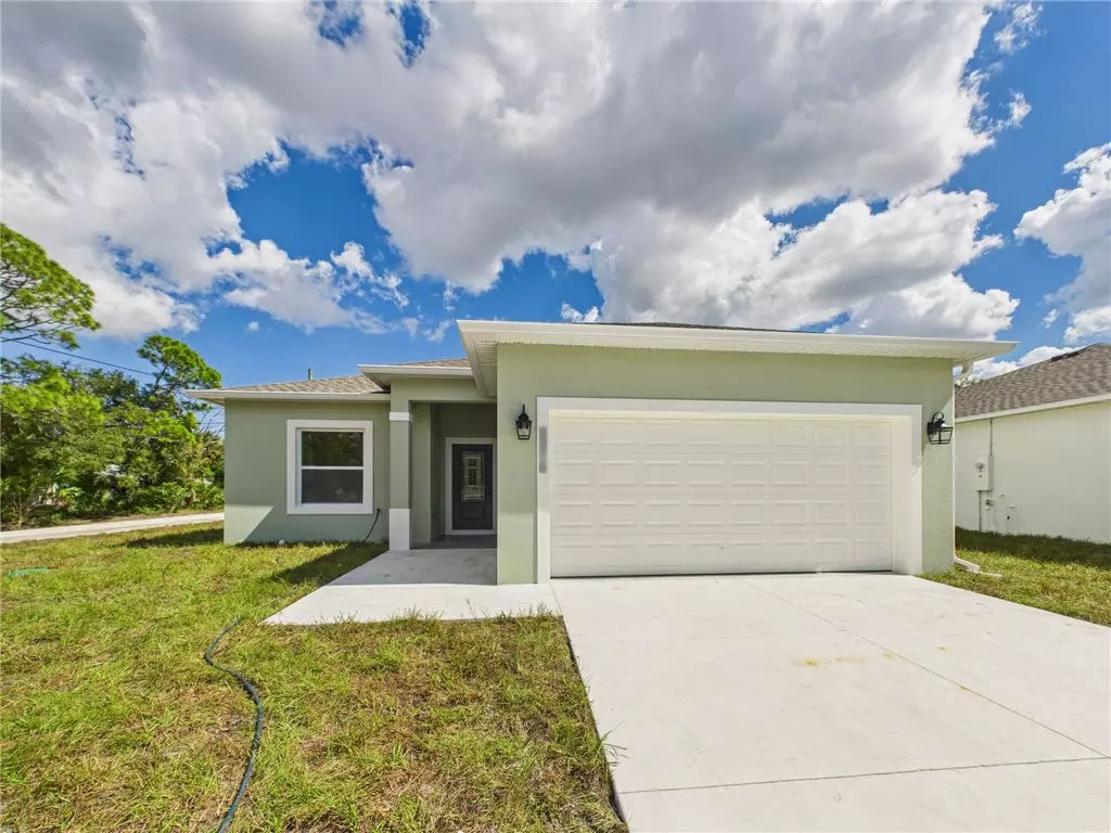 Vero Beach, FL 32967,8976 103rd CT