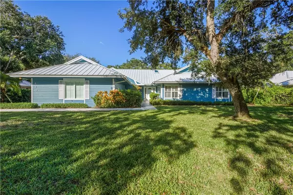 410 Arrowhead TRL, Vero Beach, FL 32963