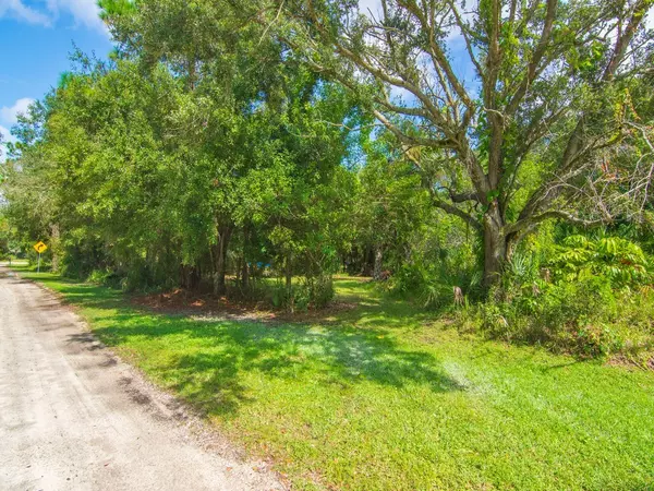 Vero Beach, FL 32967,5830 60th AVE