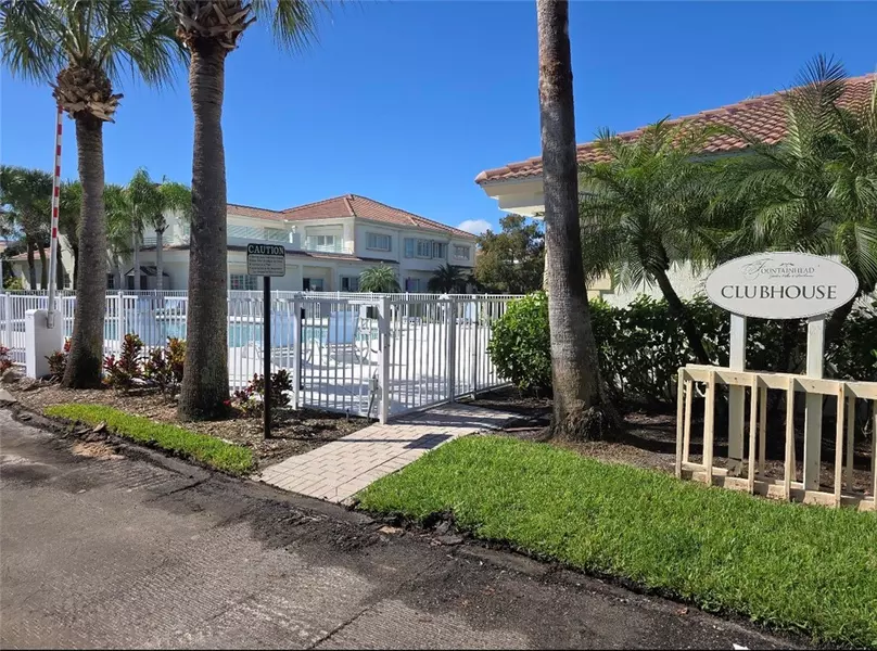 504 7th SQ #103, Vero Beach, FL 32962