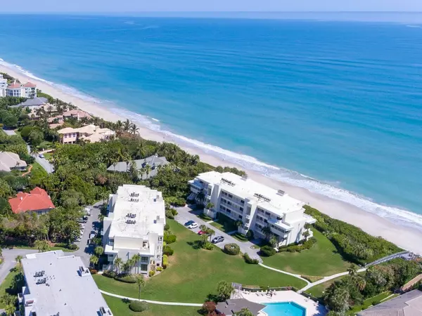 Vero Beach, FL 32963,5554 Highway A1A #102