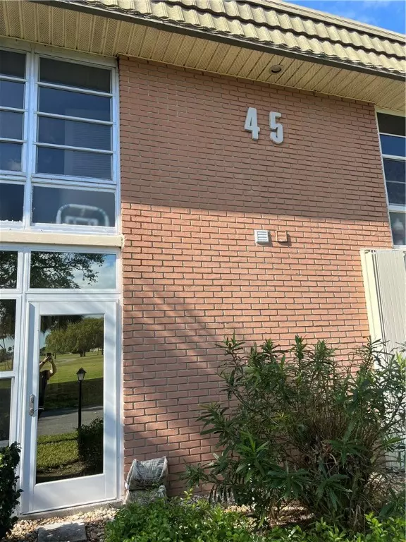 Vero Beach, FL 32962,45 Vista Gardens TRL #201