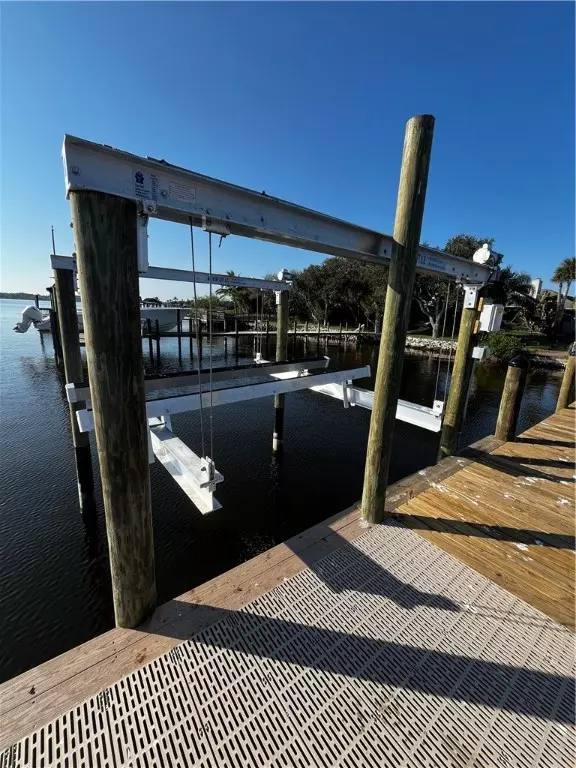 Micco, FL 32976,9680 Riverview DR