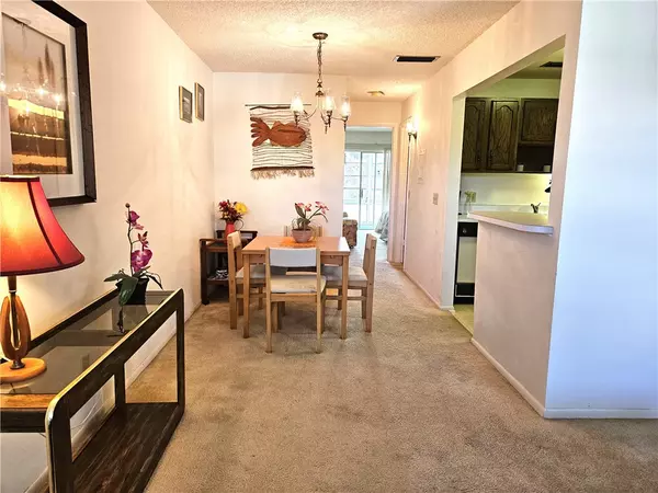 Vero Beach, FL 32962,16 Vista Gardens TRL #204