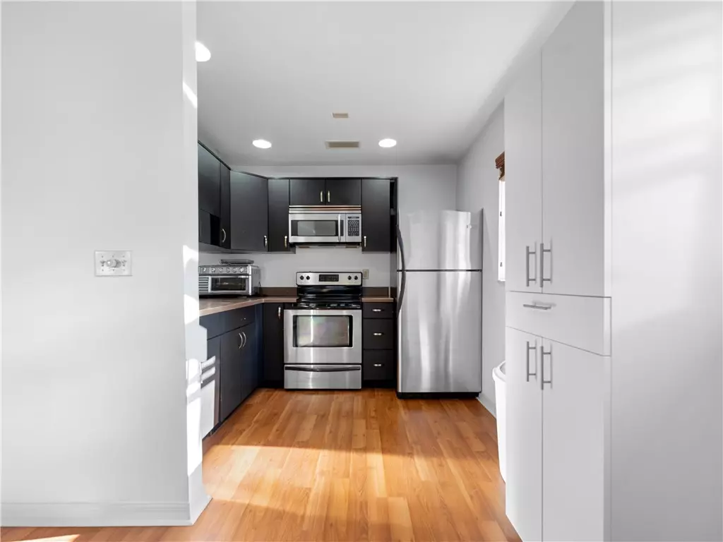 Vero Beach, FL 32962,93 Spring Lake DR #206