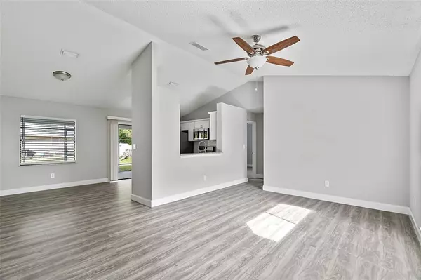 Sebastian, FL 32958,914 Devon AVE