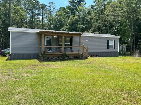 Woodbine, GA 31569,327 Pine DR