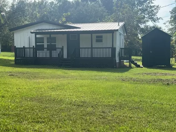 4737 Grady ST, Blackshear, GA 31516