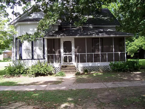 Lee Street, Wagener, SC 29164