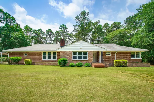 1729 Ridgecrest Avenue, Aiken, SC 29801