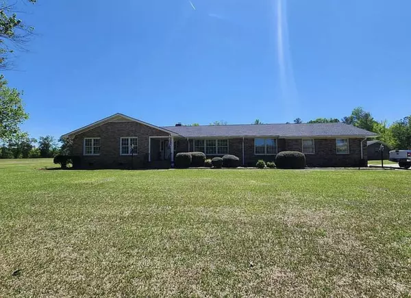 88 Nickells Lane, Saint Matthews, SC 29135