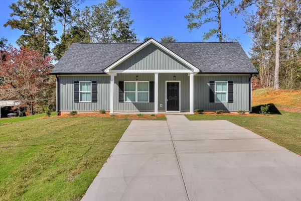 916 Dogwood Lane, Edgefield, SC 29824