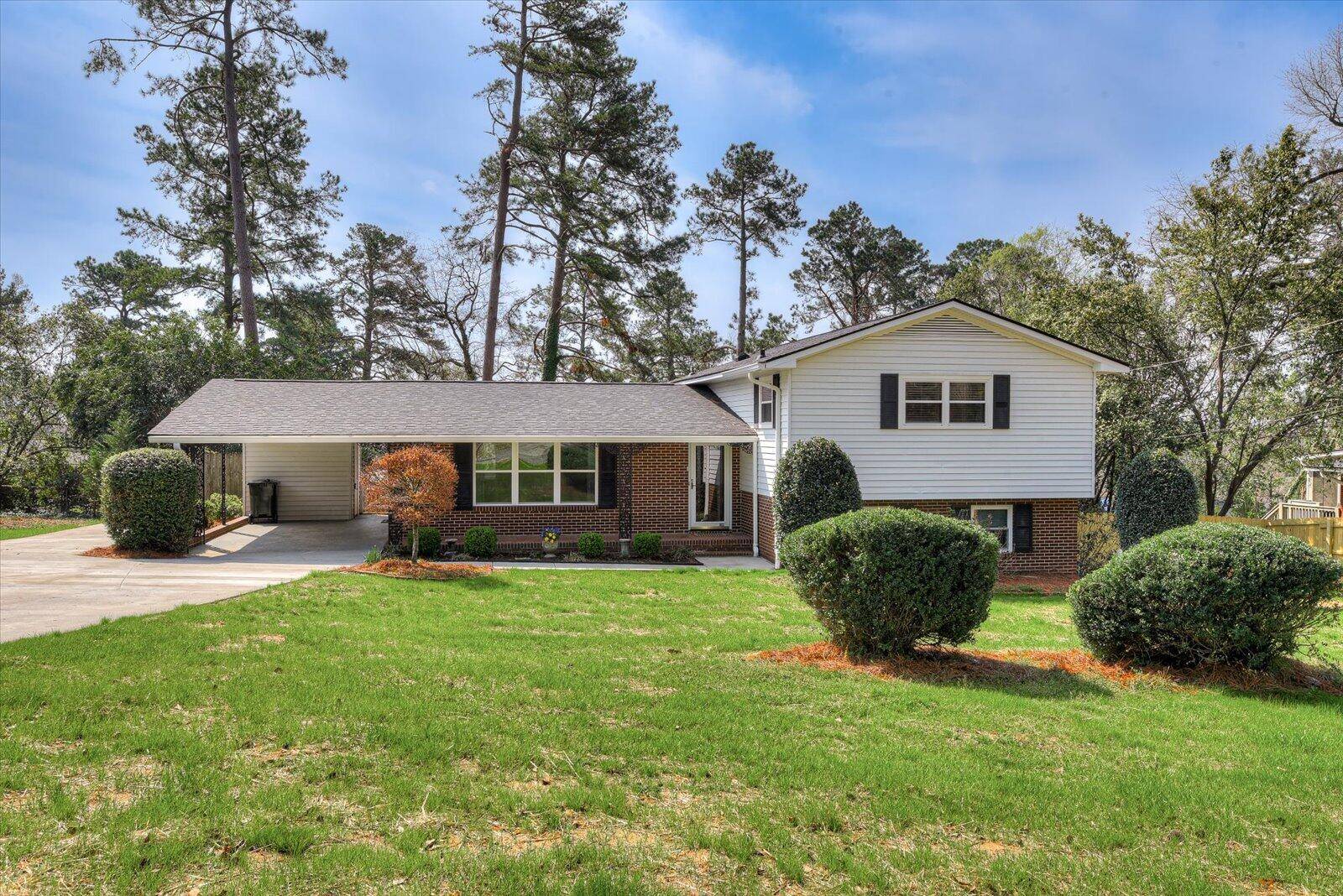 North Augusta, SC 29841,911 Fairlane Avenue N