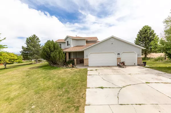 Elko, NV 89801,1327 Royal Crest DR