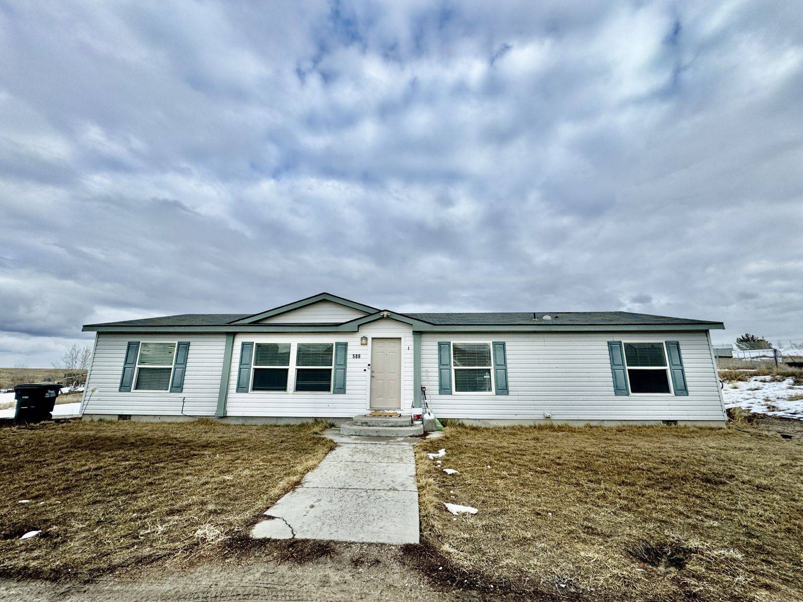 588 Bond DR, Spring Creek, NV 89815