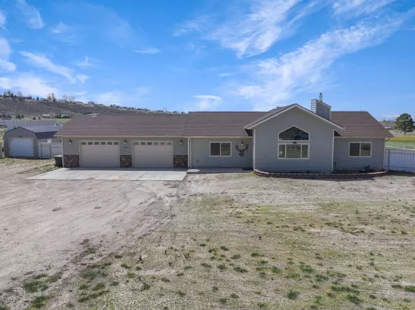 282 Northglen DR, Spring Creek, NV 89815