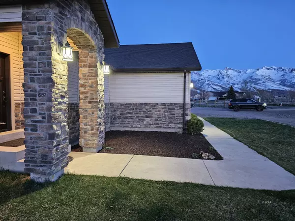 Spring Creek, NV 89815,850 One Eye DR