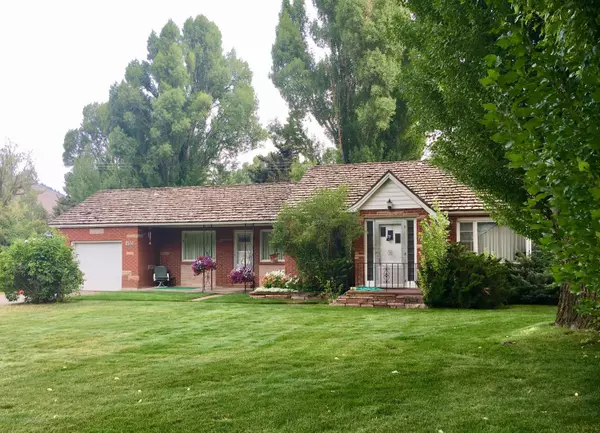 255 E KELLY Avenue, Jackson, WY 83002