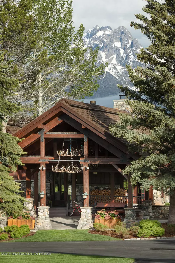 Kelly, WY 83011,6970/65 E SCHWIERING Lane