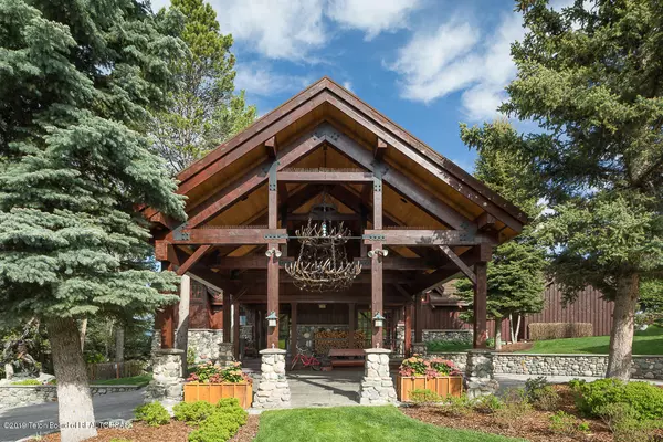 Kelly, WY 83011,6970/65 E SCHWIERING Lane