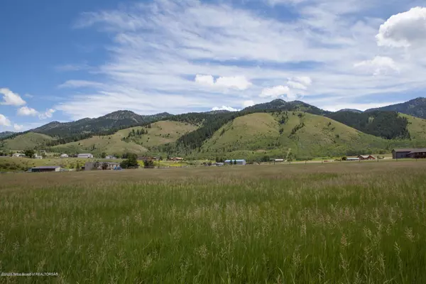 CO RD 107, Etna, WY 83120